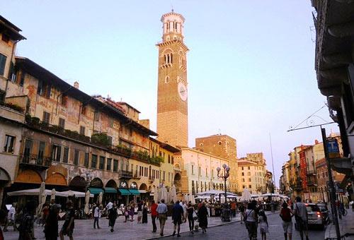Alle Porte Del Centro Verona Luaran gambar